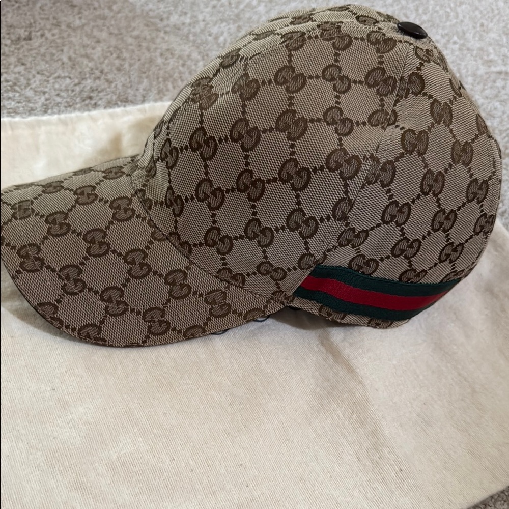 Gucci Tan Monogram hat - Picture 4 of 8